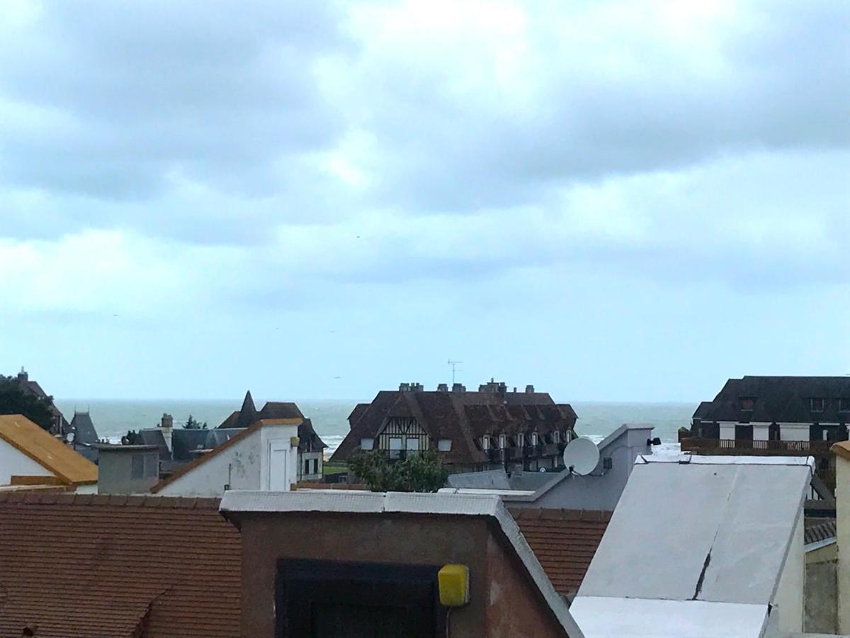 Appartement 3 Chambres Avec Roof Top A 5 Mn De La Plage Deauville Exterior foto